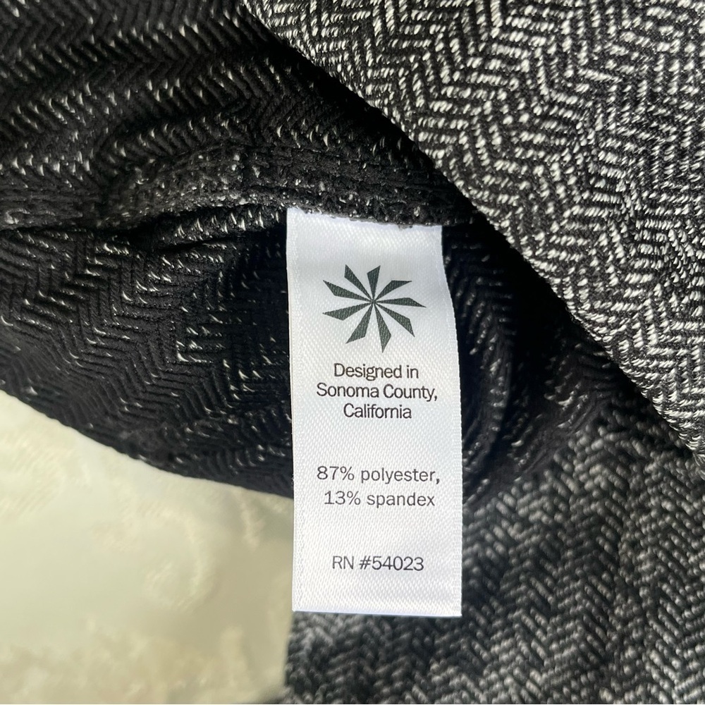 Athleta Herringbone Metro High Waisted Legging Black & Grey Size XS - Picture 10 of 10
